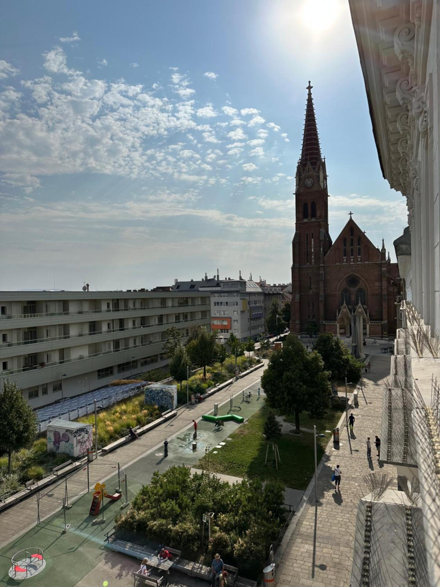 Hisa Lina Apartment Vienna Exterior photo